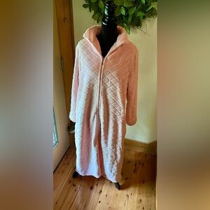 😴Miss Elaine Essentials Full Length Zipper Robe😴 NWT